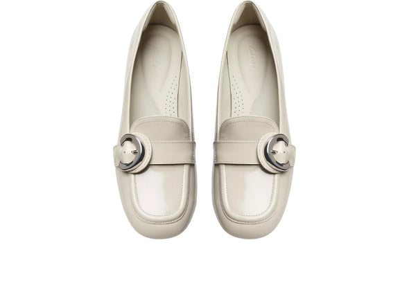 Clarks Daiss 30 Trim in Ivory top view