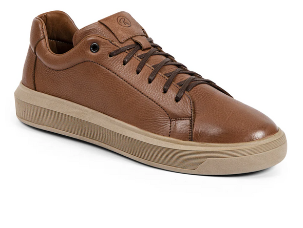 Anatomic & Co Madeiro - Cedar brown leather sneakers with beige sole on white background, upper view