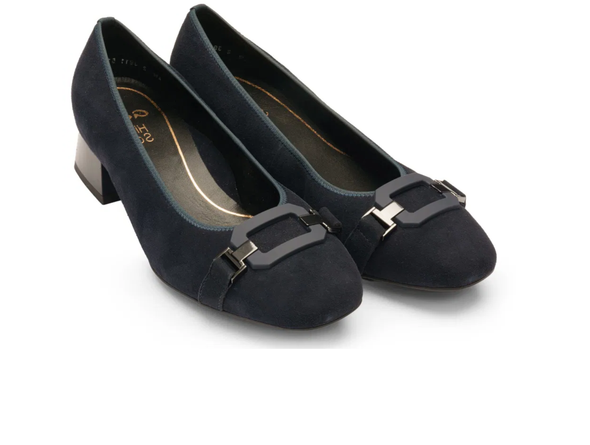 Pair of Ara 12-20430-02 - Navy on a white background