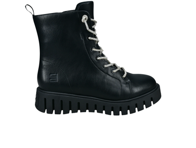 Bagatt D31-AO137 5000 - Black boot with thick sole on a white background