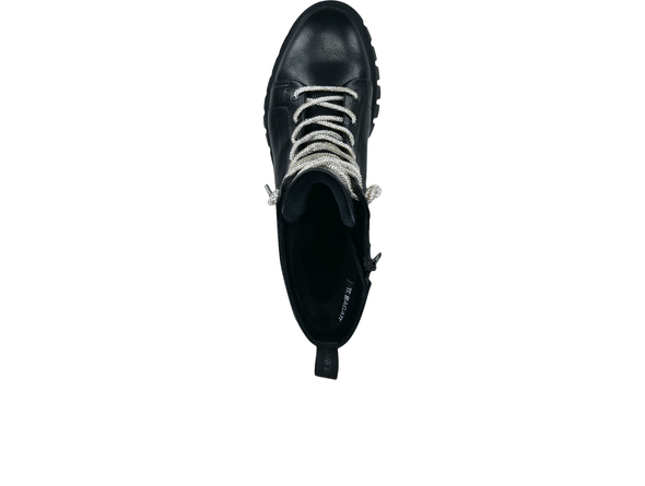 Bagatt D31-AO137 5000 - Black boot with white laces on a white background