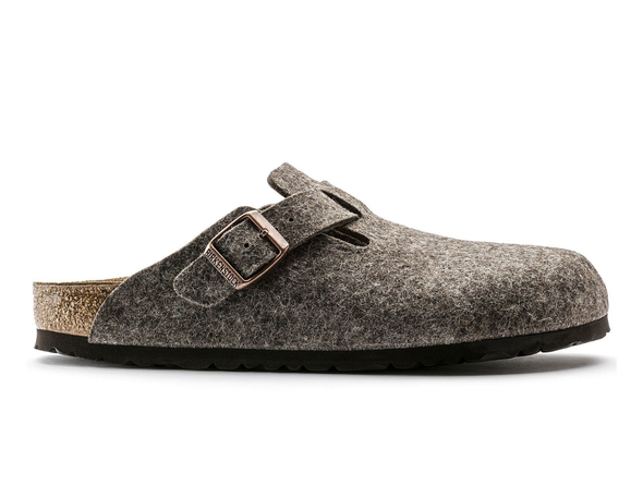 Birkenstock Boston 0160581 - Cacao clog slipper outer view