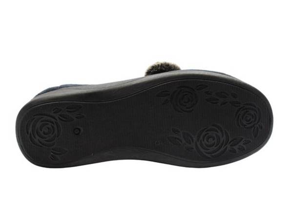 Cosy Comfort 23342 32 Ivy - Navy slipper with faux fur trim and lining with a Velcro strap on a white background sole view