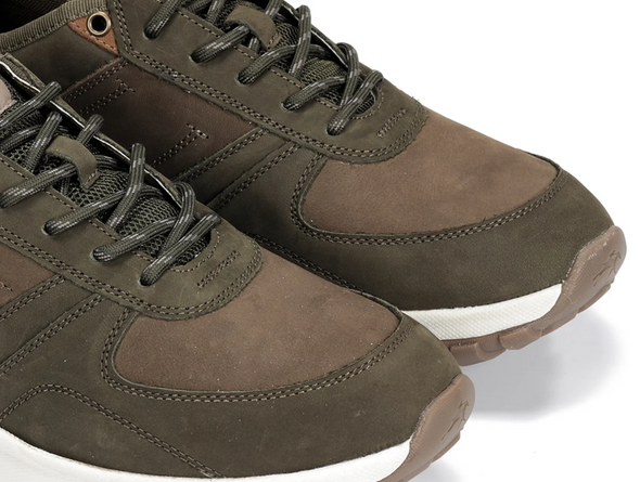 Fluchos F2013 Arion - Green laced sneaker with a white sole on a white background toe view toe 1 view