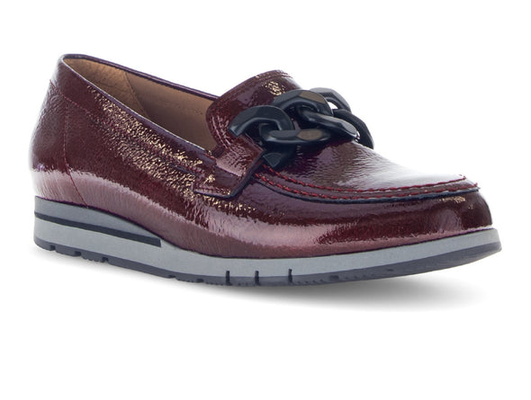 Gabor 72.415.88 Bea - Burgundy loafer with decorative buckle in patent with subtle wedge heel.