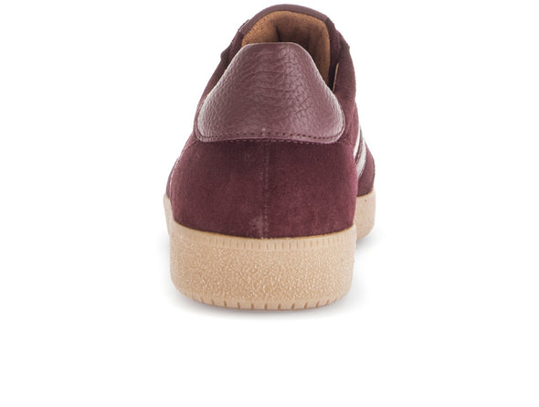 Gabor 73.300.15 West wine sneaker, beige sole on whit background
