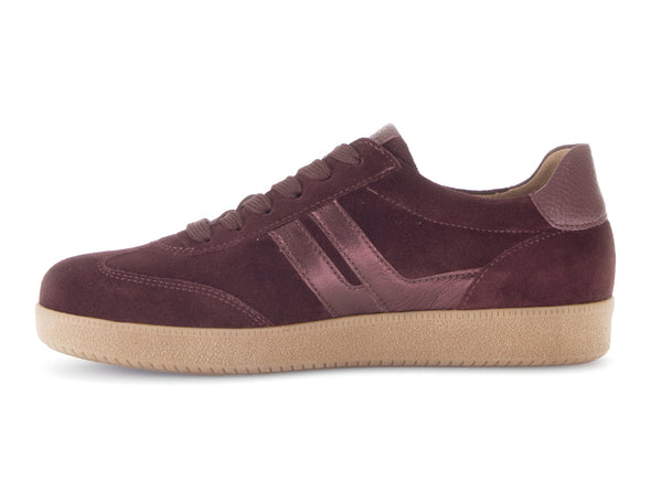 Gabor 73.300.15 West wine sneaker, beige sole on whit background