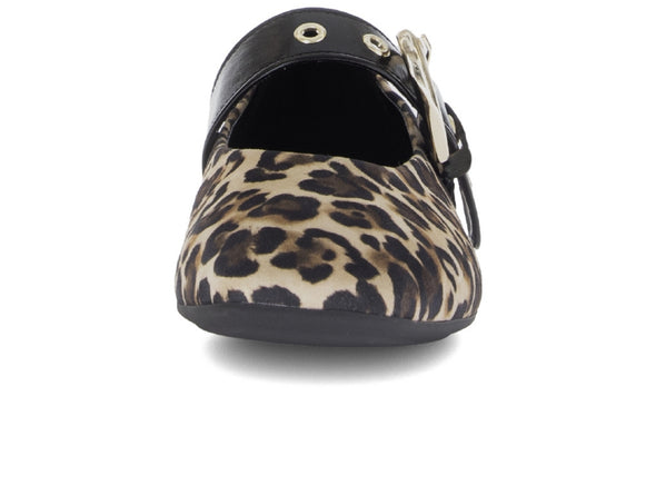 Gabor 74.144.32 - Leopard Print flat with black strap on white background.