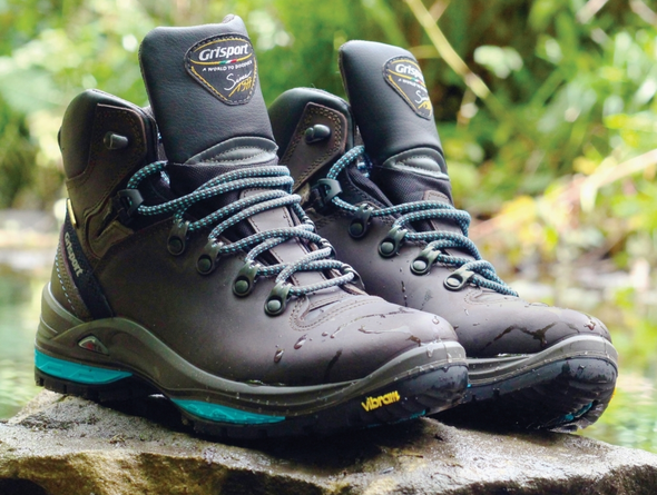 Gri Sport Lady Glide CLG719 hiking boot in Brown upper view