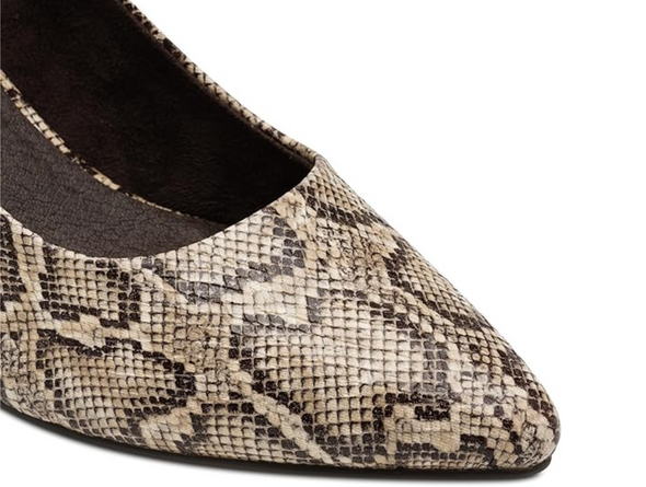 Marco Tozzi 2-22420-42 459 - Dune Snake Print pattern on white background toe view