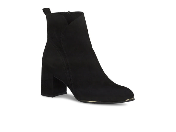 Marco Tozzi 2-25095-41 - Black ankle boot with block heel on a white background upper view