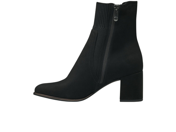 Marco Tozzi 2-25392-41 001  Black ankle boot on white background