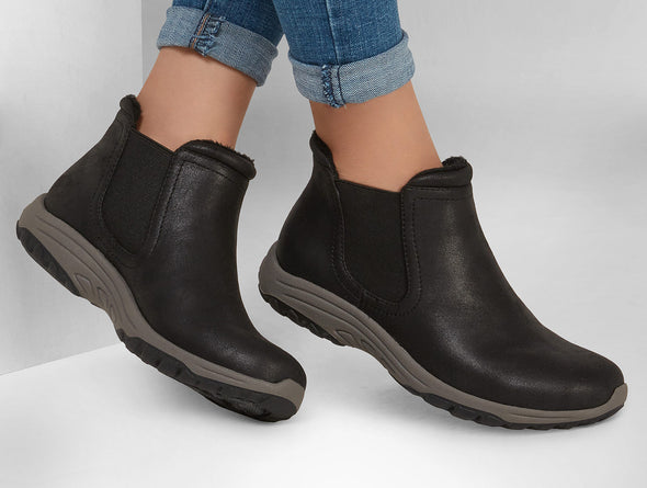 Skechers 158388 Relaxed Fit Reggae Fest 2.0-NewYorker in Black model view