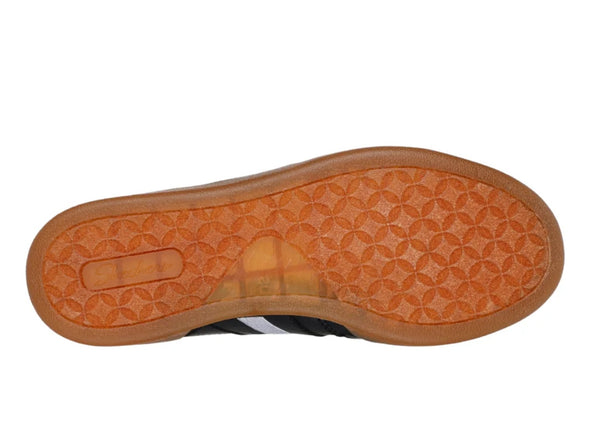 Skechers 158806 Arch Fit Classic in Black sole view