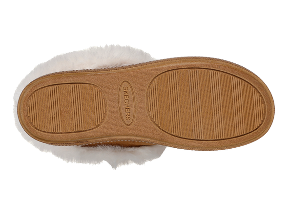 Skechers 169012 Cozy Campfire - Winter Nights full flipper in Chestnut with white faux fur lining and trim sole view