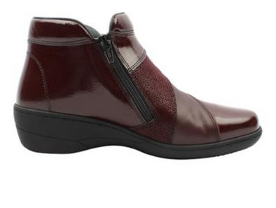 Softmode Clara 6474-70 - Wine leather ankle boot with an inner and outer zip in outer view on a white background