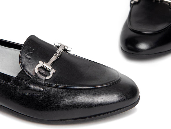 NeroGiardini E218212D 100 in Black upper view