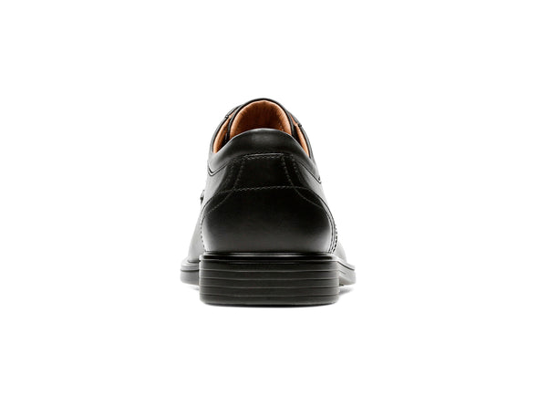 Clarks Un Aldric Park black back view