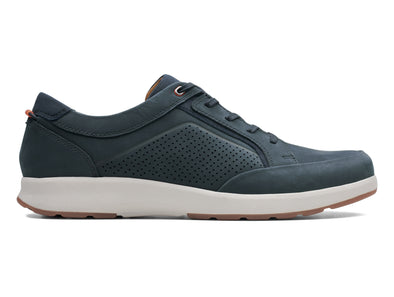 Clarks Un Trail Form in Navy Nubuck outer view